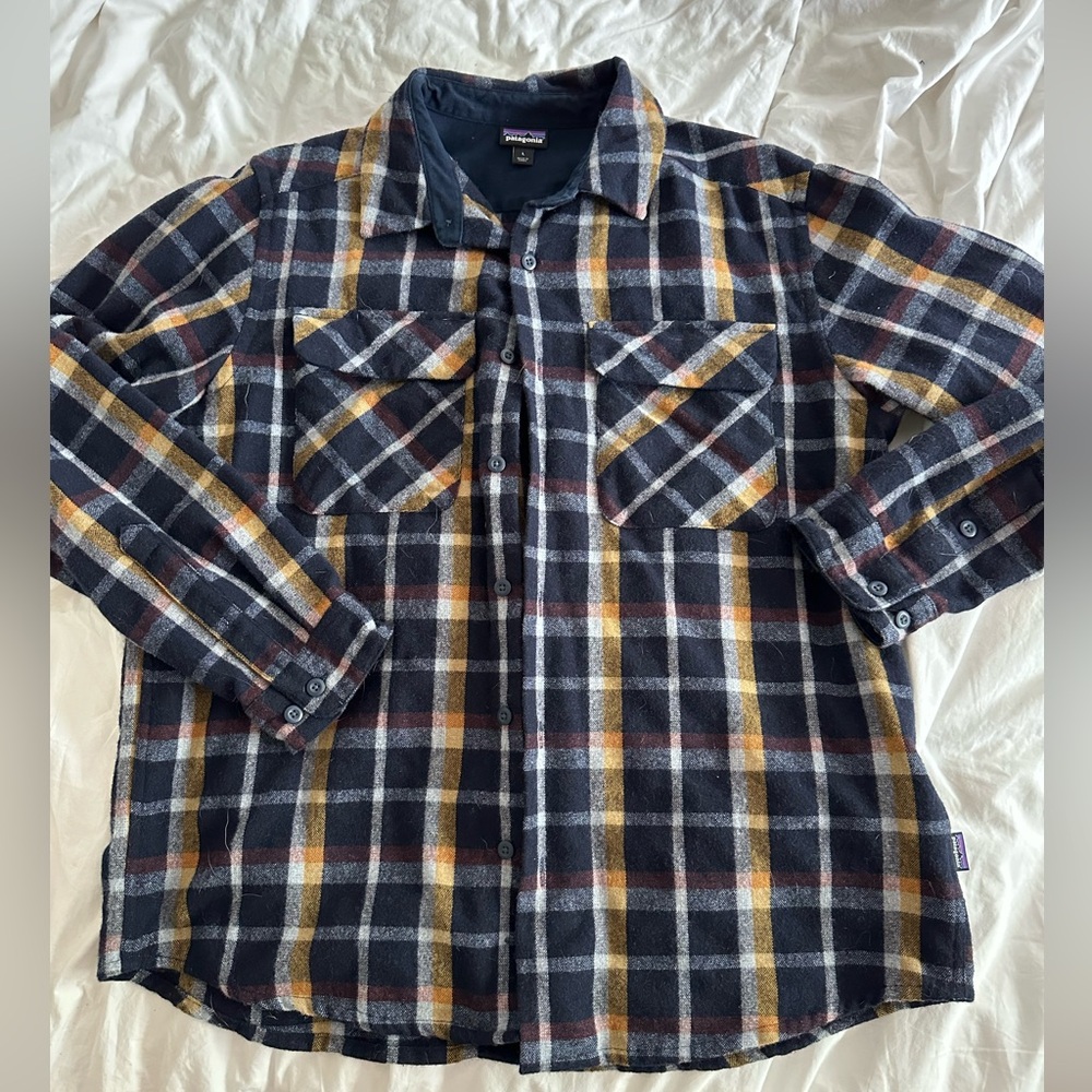 Patagonia Men’s Flannel. Size L. 60% Wool